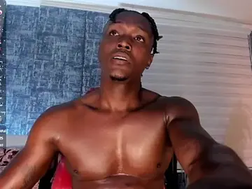 Stripchat Live Sex Cam of DannSmmith
