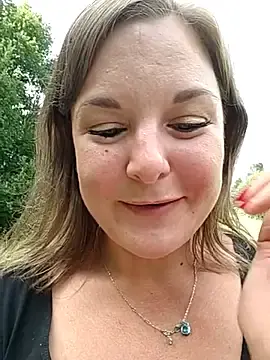 Stripchat Live Sex Cam of SwedishJennifer