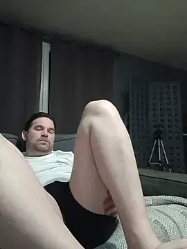 Stripchat Adult Webcam of tom_sauwer