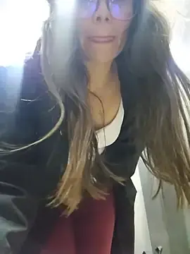 Stripchat Watch Live Sex Cams of mmm-Virginia