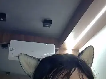 Stripchat Best live sex cam show of SkinnyKitten