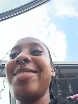 Stripchat Free Porn Cam of Your_Paris