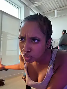 Stripchat Live Sex of Your_Paris