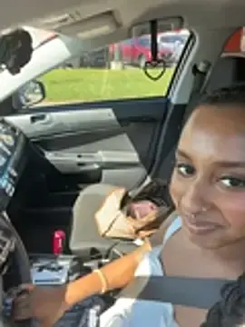 Stripchat Sex Cam of Your_Paris