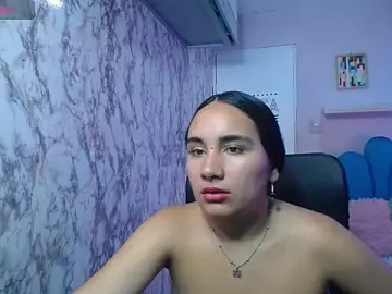 Stripchat Free Porn Cam of Maylin_horny19