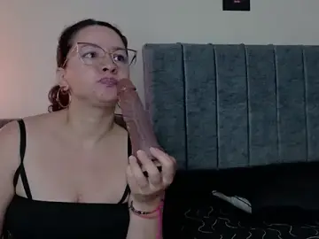 Stripchat Sex Cam of ArtesanaMK