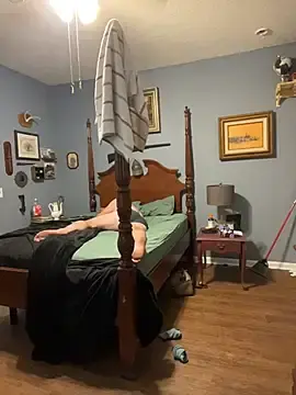 Stripchat Live Sex Cam of BootsAndCountry