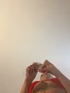 Stripchat Sex Cam of PTlatinaa