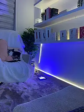Stripchat Sex Cam of zafiro_mo0n