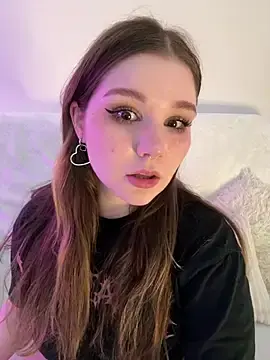 Stripchat Sex Cam of PumaShyXD