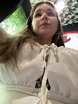 Stripchat Sex Cam of PumaShyXD