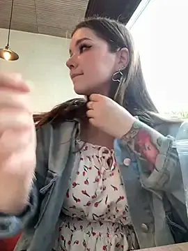Stripchat Live Sex Cam of PumaShyXD
