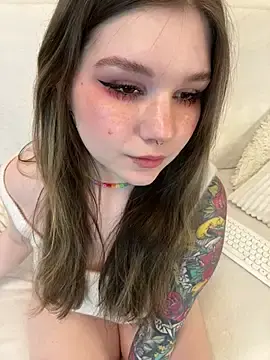 Stripchat Live Sex Cam of PumaShyXD