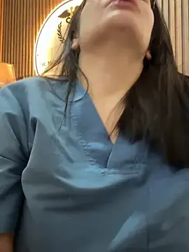 Stripchat Watch Live Sex Cams of Dr_Nathalia_28