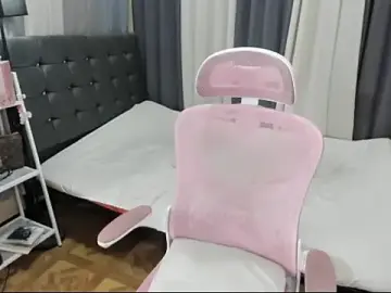 Stripchat Sex Cam of BigCockRhein