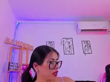 Stripchat Free Porn Cam of EmillySanders