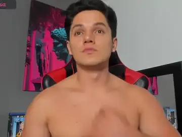 Stripchat Live Sex Cam of Erick_Wallace