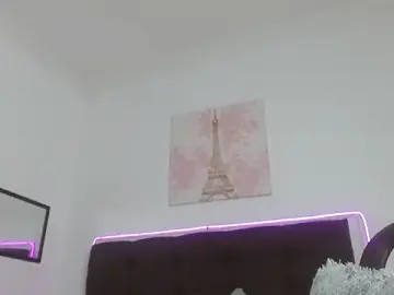 Stripchat Free Live Porn of vaness_weet