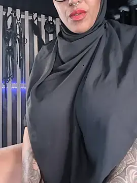 Stripchat Free Porn Cam of DarkDea