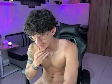 Stripchat Nude Webcam of Kisan_Smith