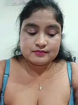 Stripchat Watch Live Sex Cams of hornyriyanka