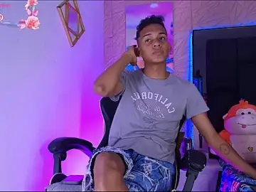 Stripchat Live Sex Cam of dilan_alfonzo