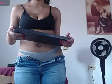 Stripchat Best live sex cam show of Layla_707