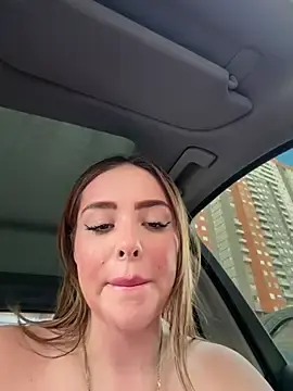 Stripchat Live Sex Cam of Alirawrz