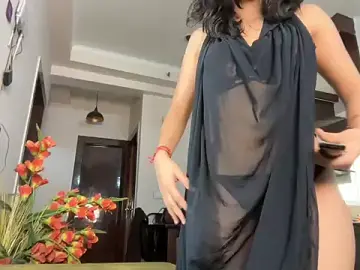 Stripchat Sex Cam of Naira_fit
