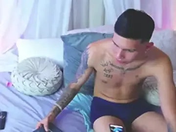 Stripchat Watch Live Sex Cams of skoook_gray_