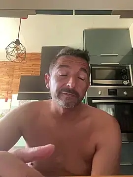 Stripchat Sex Cam of daddy3945