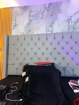 Stripchat Adult Webcam of La_indiia