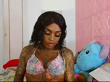 Stripchat Live Sex Cam of pink_7777