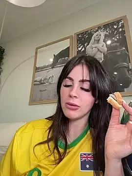 Stripchat Best Webcam of aus_queen