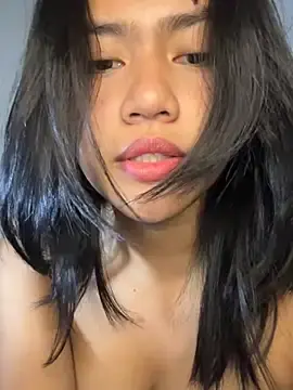 Stripchat Live Porn of Kiee_19