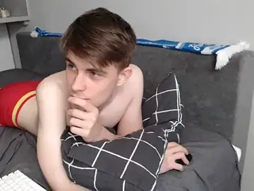Stripchat Live Sex Cam of Student_Oliver