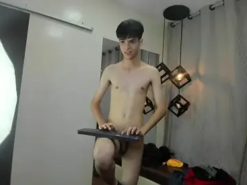 Stripchat Nude Webcam of maxim_rod