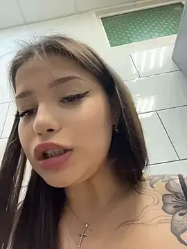 Stripchat Live Sex Cam of Chloe__Moon