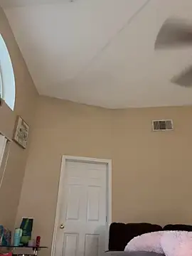 Stripchat Watch Live Sex Cams of Kiki_hammyy