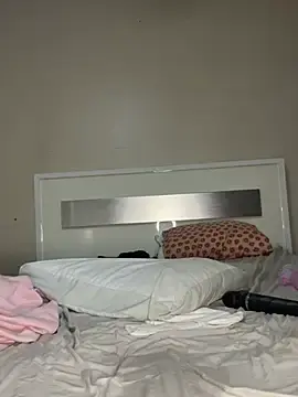 Stripchat Live Sex Cam of Kiki_hammyy
