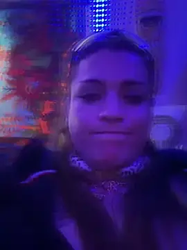 Stripchat Free Live Porn of UrHellBri-L