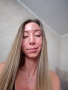 Stripchat Free Live Porn of Eva_SweetCatt