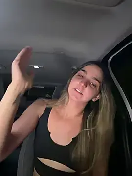 Stripchat Live Sex of DoriDelux66