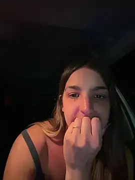 Stripchat Live Sex Cam of DoriDelux66