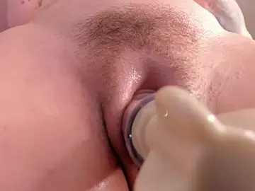 Stripchat Free Live Porn of bigclittiee