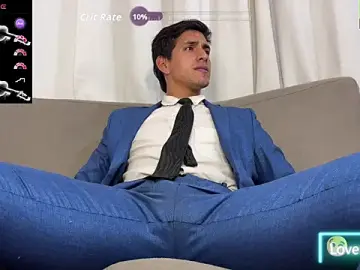 Stripchat Free Live Porn of Tom_blunt96