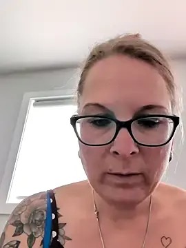 Stripchat Sex Cam of Sparkle99999