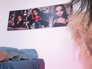Stripchat Live Porn of Ariana_lopezz