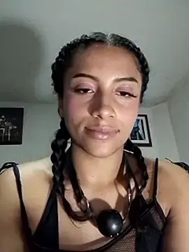 Stripchat Nude Webcam of KattyBerryX
