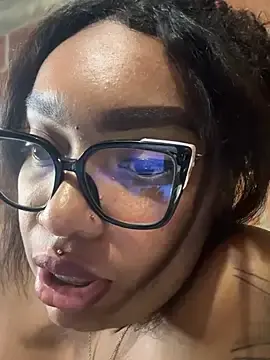 Stripchat Adult Webcams of _Piel_Canela